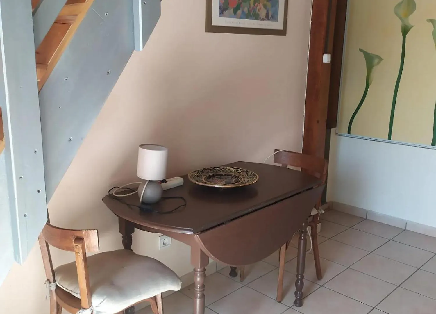 Studio Confortable A Veyras Avec Jardin Et Piscine France