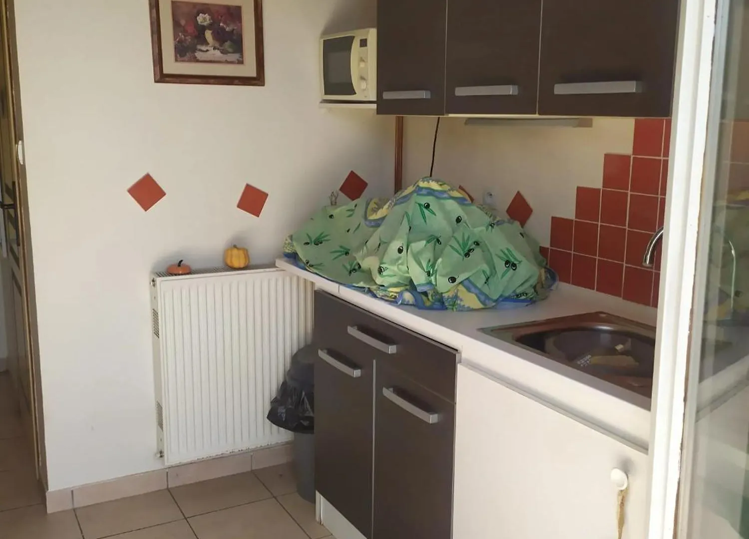 Apartment Studio Confortable A Veyras Avec Jardin Et Piscine