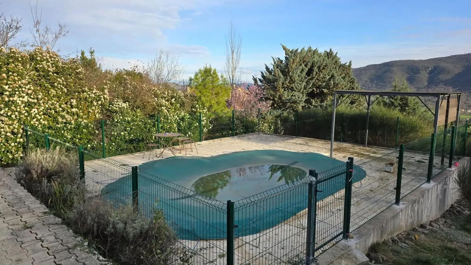 Apartment Studio Confortable A Veyras Avec Jardin Et Piscine